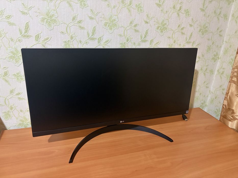 Монитор LG на 29 дюймов