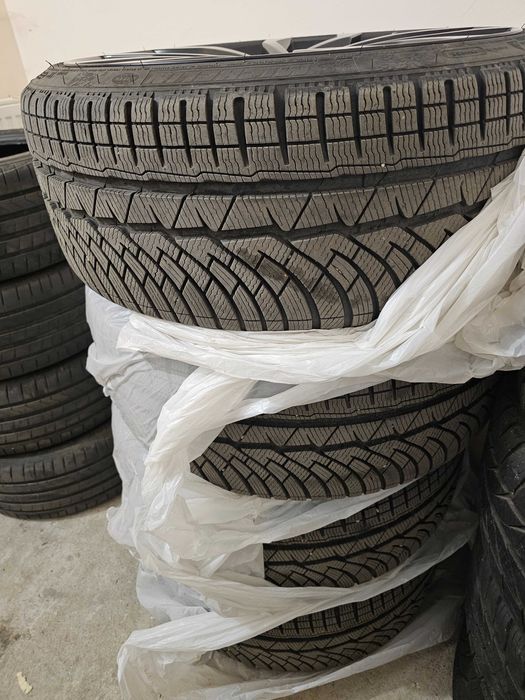 Jante Tesla cu Anvelope Michelin Pilot Alpin 235 35 R20 92W XL