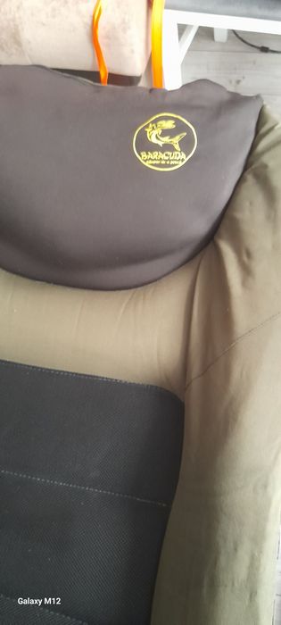 Vând pat pliabil pentru pescuit