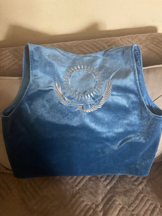 Продам нациальный жилет