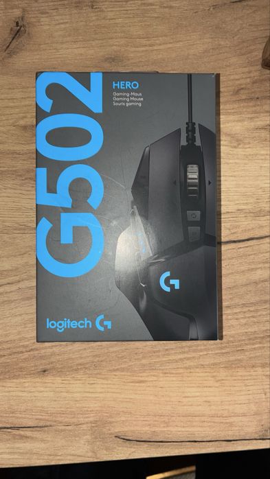 Продава се гейминг мишка logitech g502!!