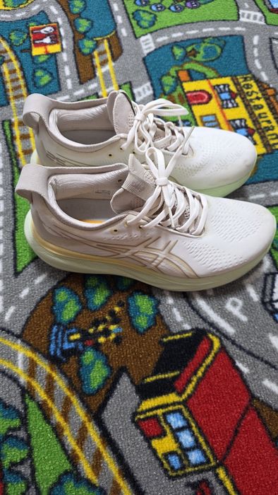 Маратонки Asics 39,5