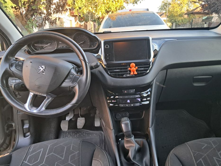 Peugeot 2008 1.2 Pure Tech  2016