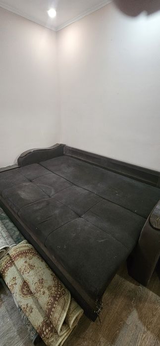 Отдам диван для дачи