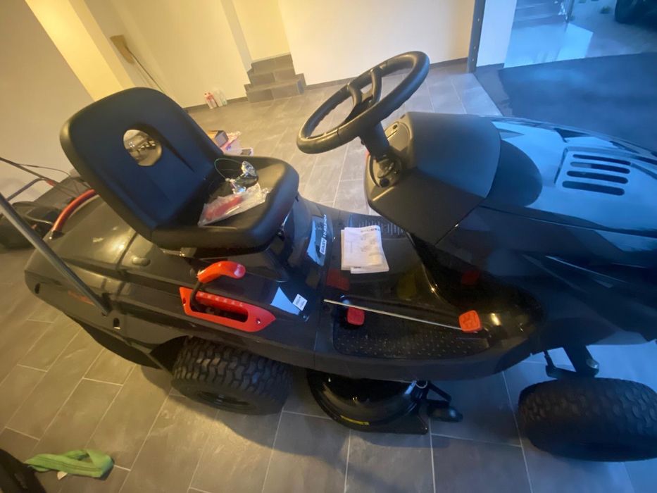 Tractoras de tus iarba