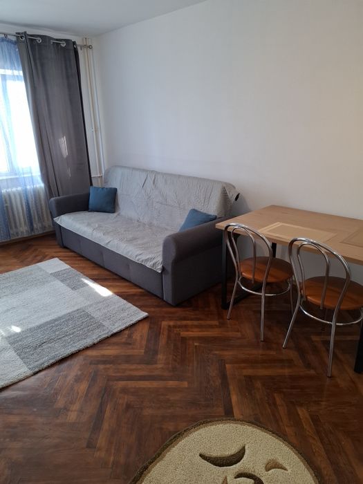Închiriez apartament cu doua camere City Mall