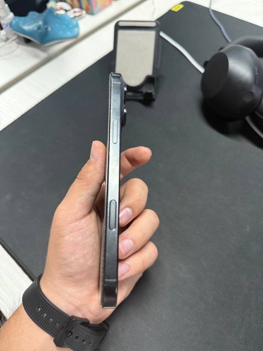 iPhone 16 pro max 16/512 gb, sim+e-sim, 93% battery