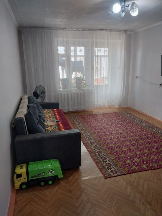 Продам 3 комнатную квартиру