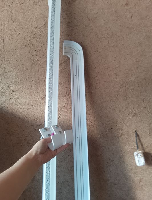 Карниз 2.5м .  2м