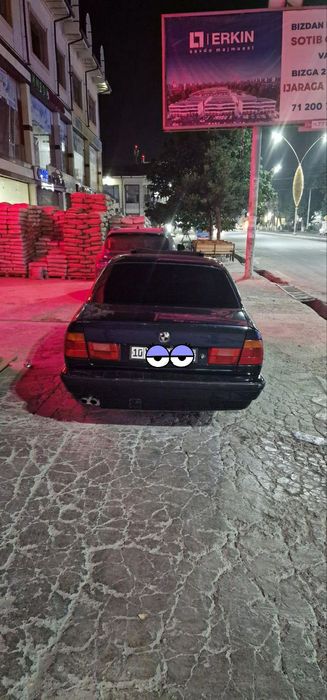 BMW e34 m20b25 mator holati yaxshi boʻladigan narxi shu