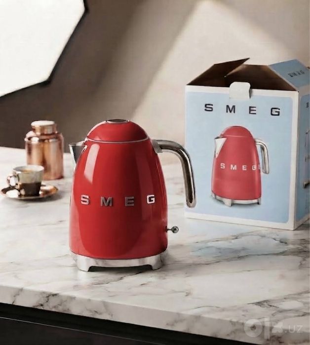 Электрический чайник Smeg