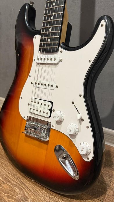 Электрогитара Rockdale stratocaster HSS