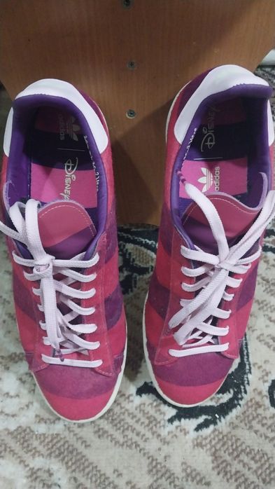 Кеды,кроссовки adidas.