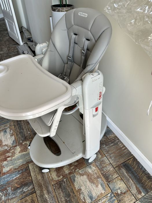 Детский столик для кормления