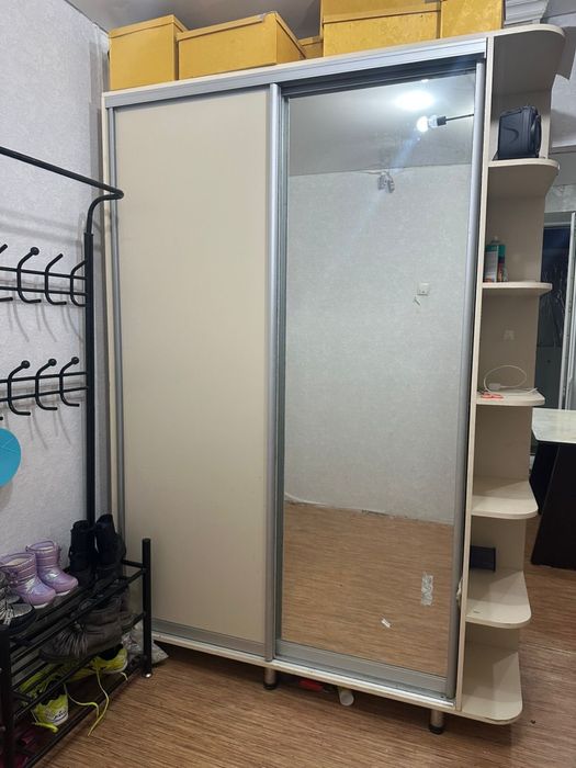 Продам шкаф куфе