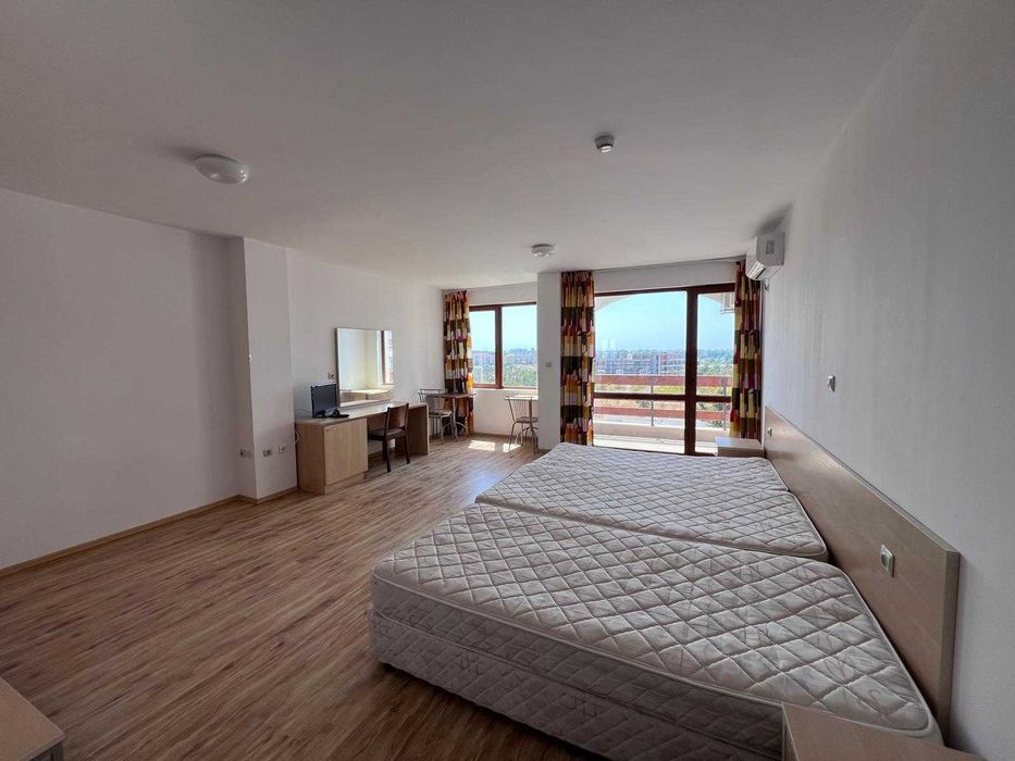 Продава се Едностаен апартамент в к.к. Слънчев бряг - 60 кв.м за 907 €/кв.м - Снимка #2