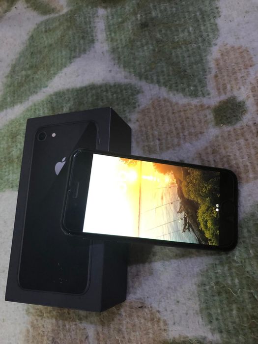 Vind iphone 8 capacitate 128