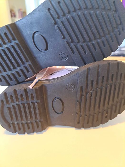 Детски обувки LC Waikiki