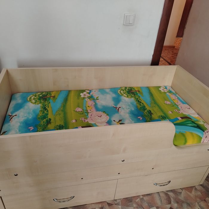 Срочно продам детскую кровать