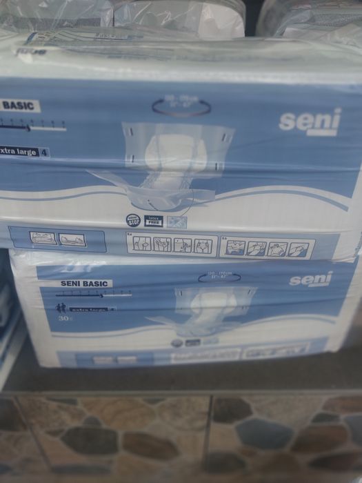 Vând ,6 pachete scutece adulti