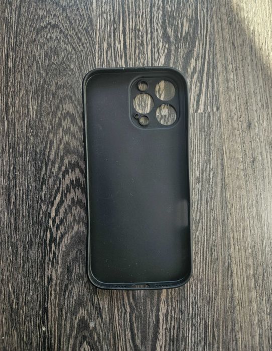 Силиконов кейс за IPhone 16/Pro/Pro Max черен цвят