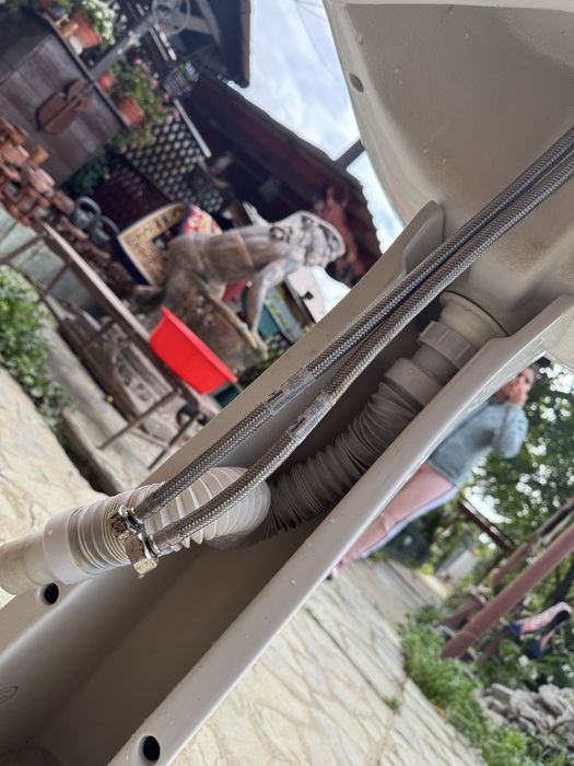 Chiuveta baie cu baterie si furtune