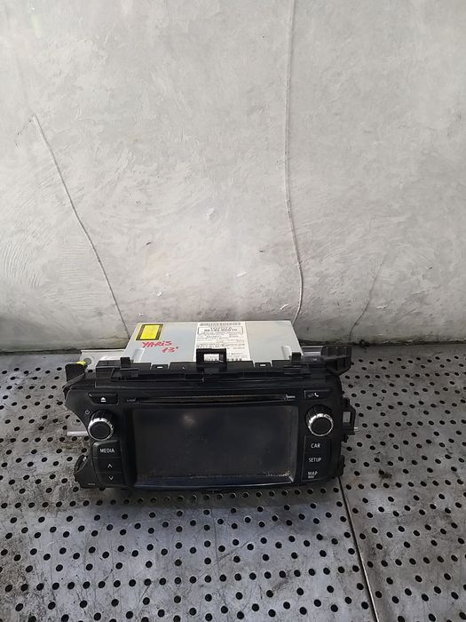 Radio cd player navigatie toyota yaris 3 p13 861400d010