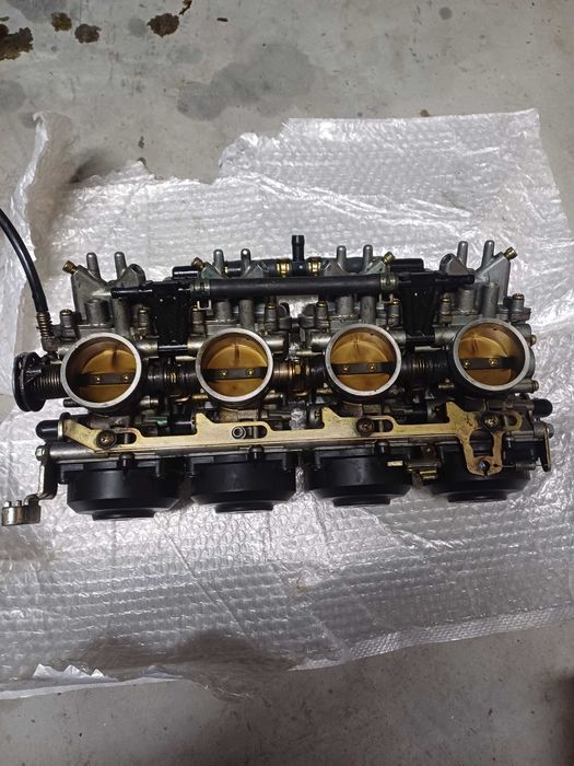 Карбуратори за Ямаха р6 2002