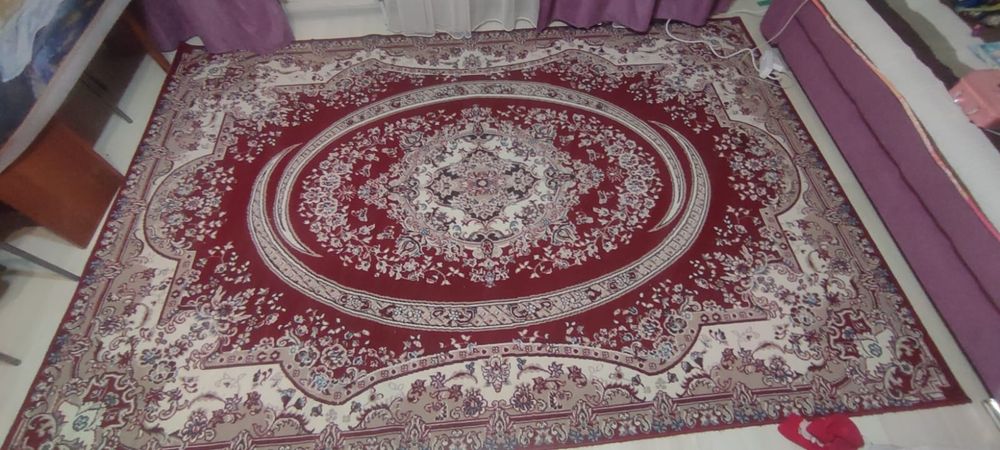 Продаётся ковер 3x2