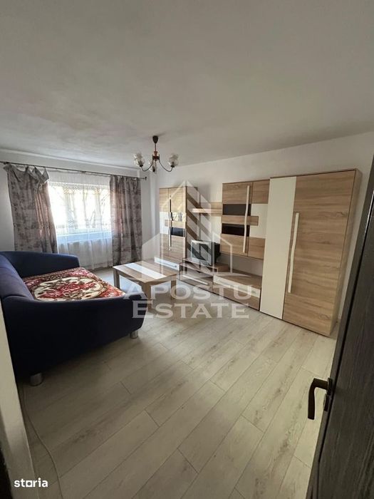 Apartament cu 3 camere de inchiriat, centrala proprie, Aradului