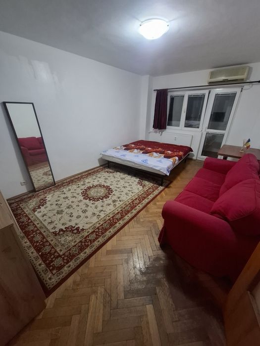Particular, vand apartament 3 camere Lacul Tei