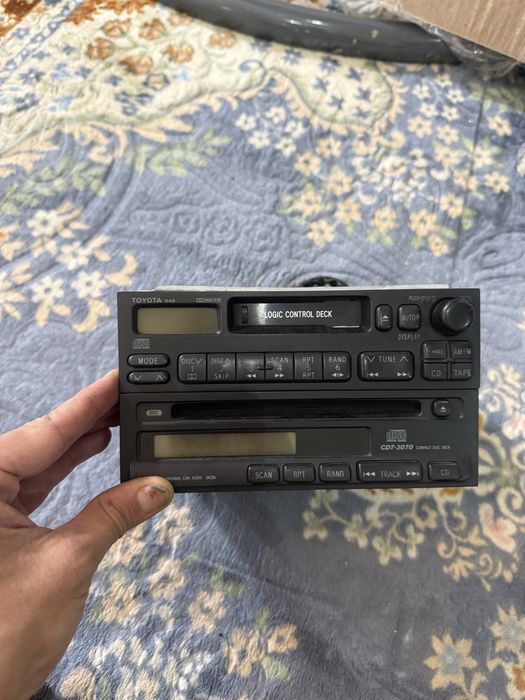 Магнитола Toyota 2 шт