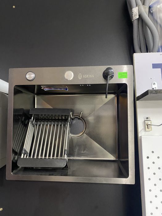 Мойки продам новые оттались 3размера