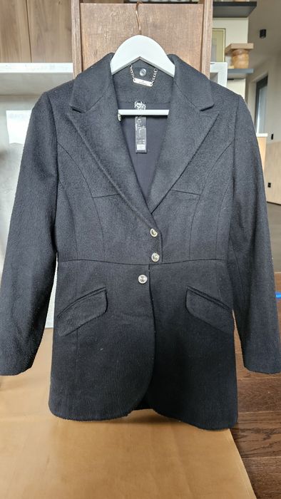 Елегантно палто с естествена кожа