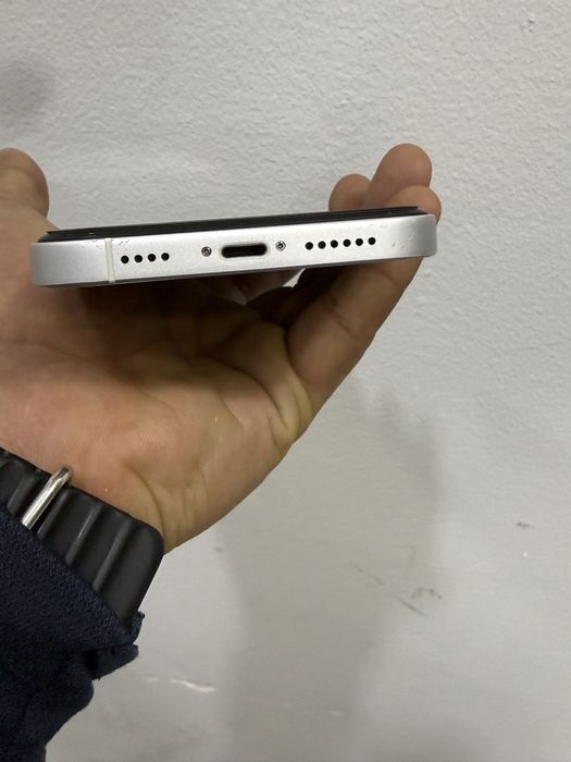 Iphone 11 17 pro korpusda