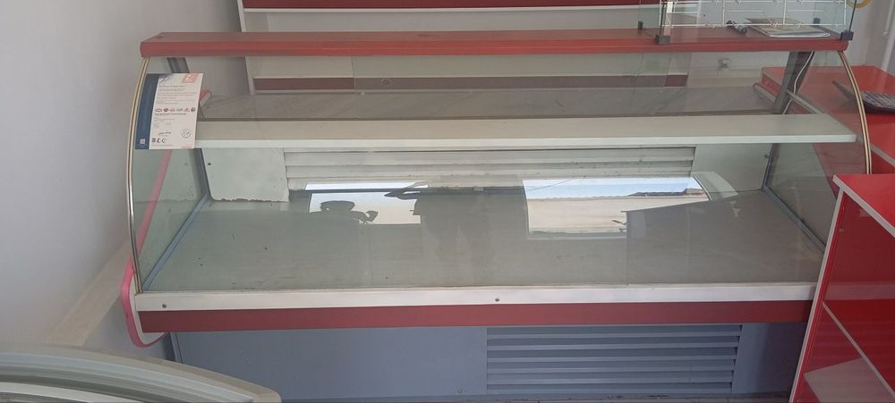 Vetiraniya  sotiladi