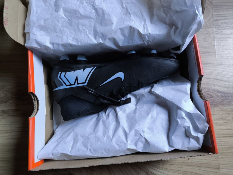 Футболни обувки Nike Mercurial Zoom Superfly 10 Club FG/MG