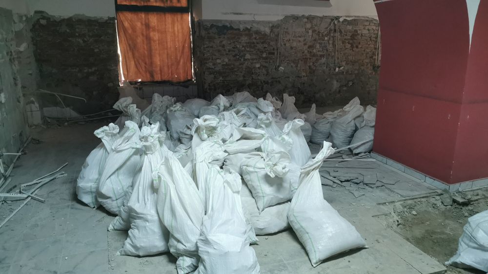 Executam demolări! Ridicam moloz