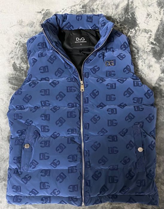 Vând vesta noua de bărbați D&G