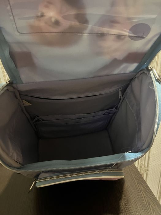 Продам рюкзаки для девочки