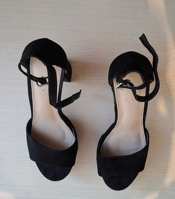 Валурени и класически токчета