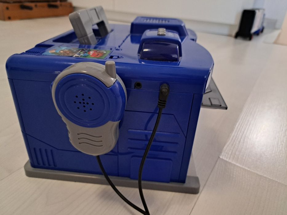 Полицейски гараж паркинг с интерком 13лв