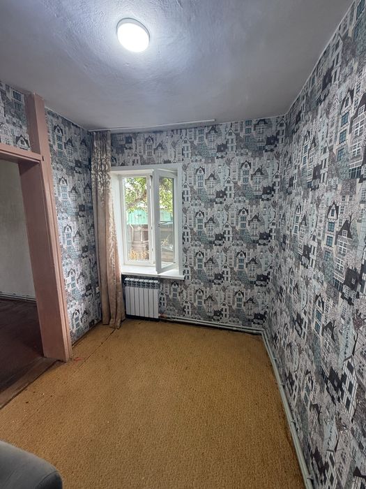 Продам дом в районе меновного