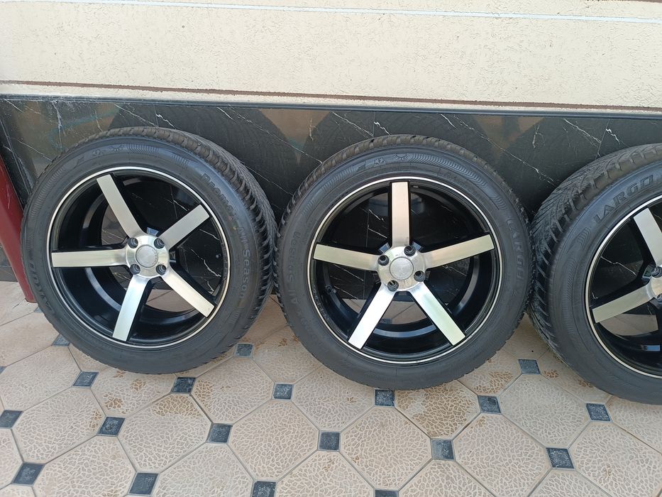 Vossen Diska Balon Sotiladi 215 55 R17 J8 Holati Ideal Ayibi Yoq