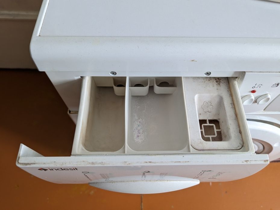 Стиральная машина Indesit WG622T
