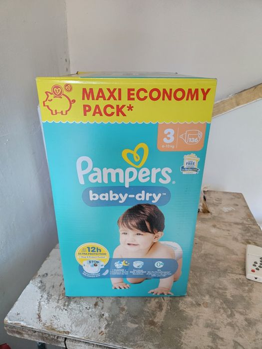 Vând pampersi numărul 3