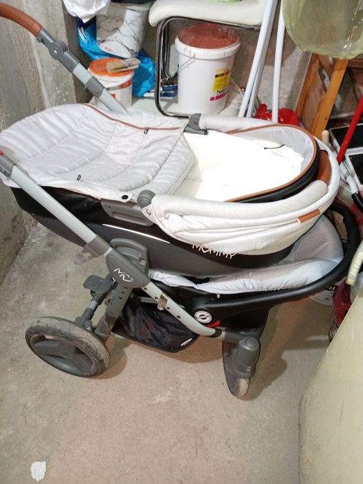 Продавам бебешка количка
