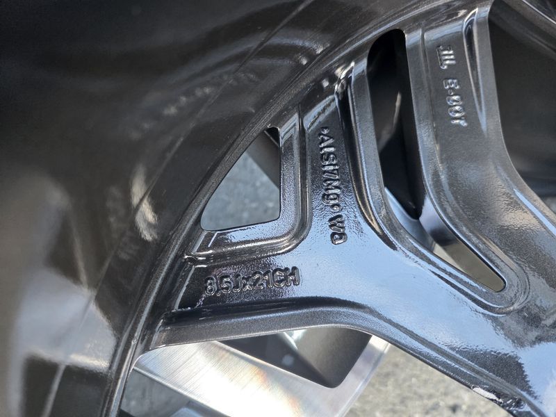 21цола Land Rover Range Rover Velar 5x108