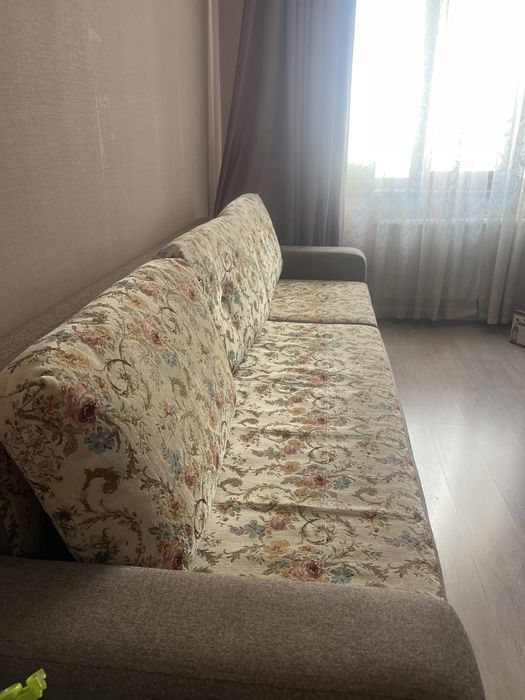 Диван, гобелен, состояние отличное!