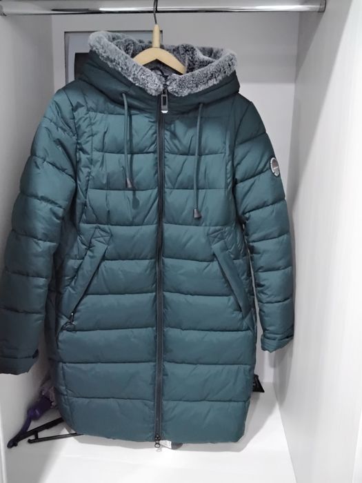 Куртка зимняя размер 46-48